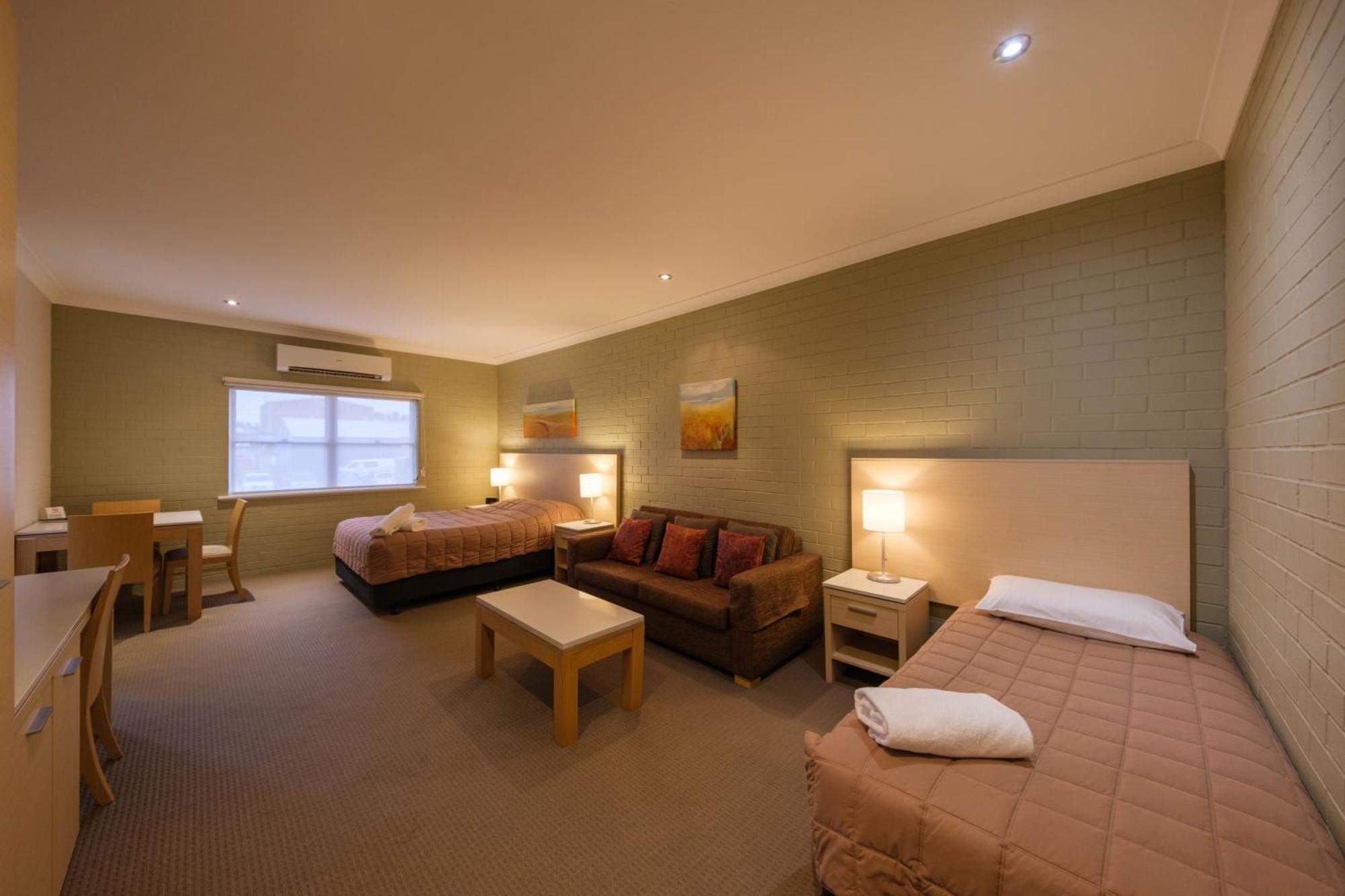Imperial Motel بورال المظهر الخارجي الصورة